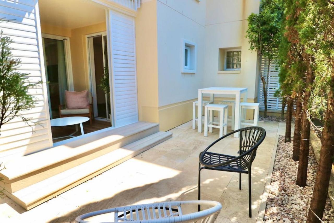 617 Hastings Street Metres To The Beach Noosa Heads Exterior photo